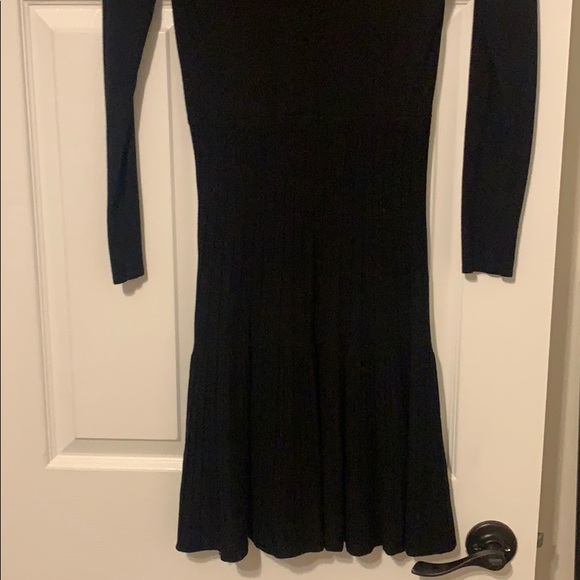 Dress - Picture 4 of 5